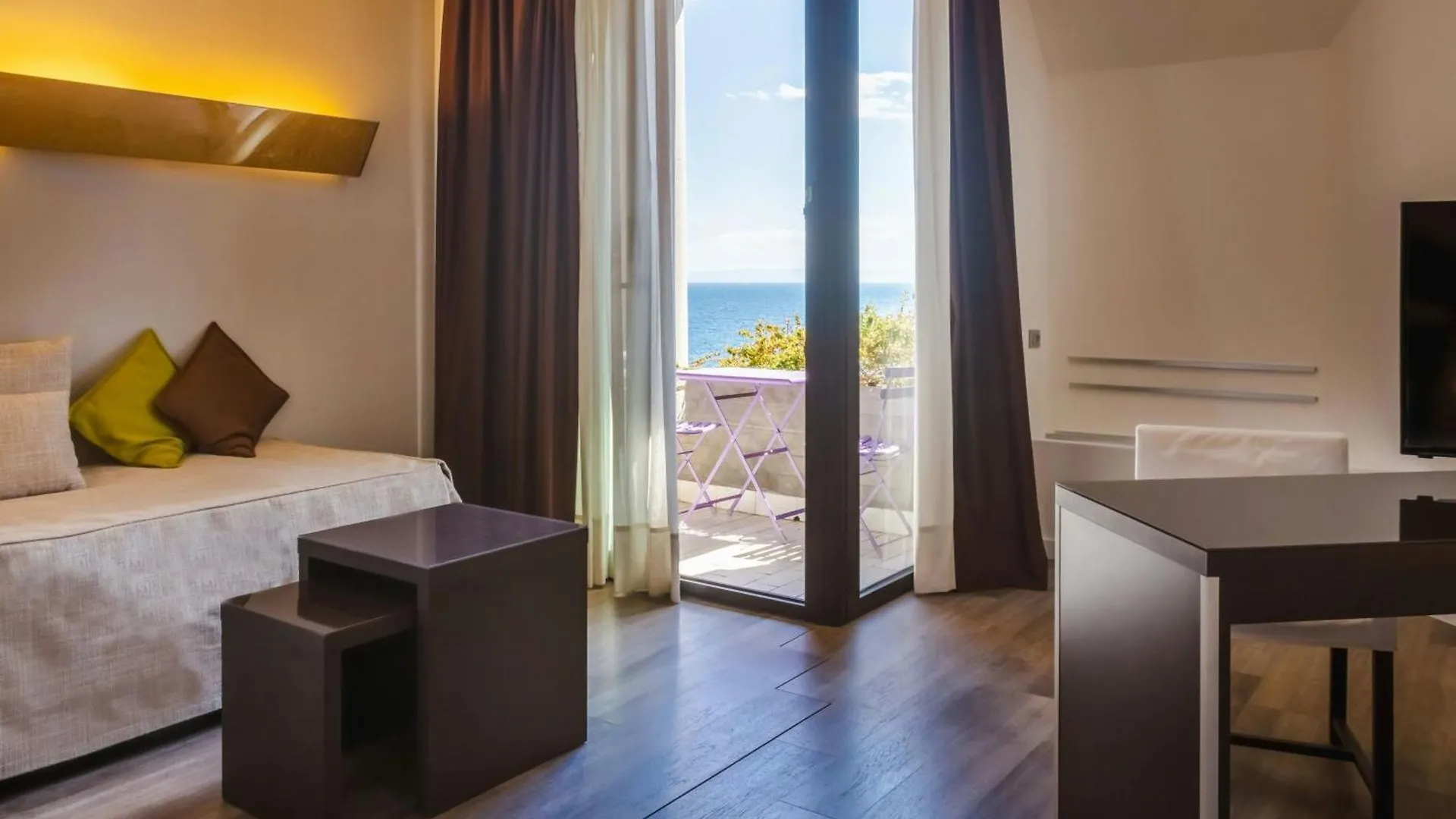 Four Points By Sheraton Catania Hotel Cannizzaro 4*,