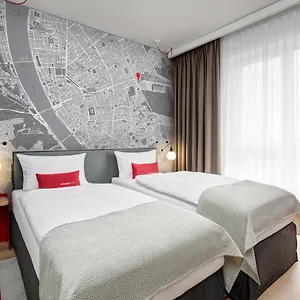 Szálloda Intercityhotel ****